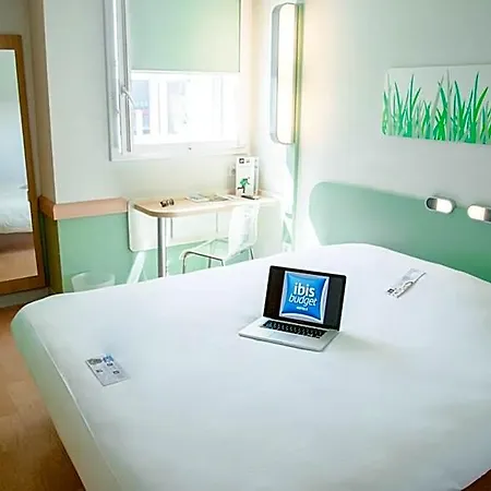 盖和纳巴黎勒布尔热机场宜必思快捷酒店