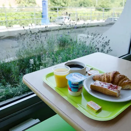 Ibis Budget Aeroport Le Bourget Garonor 2* Le Blanc-Mesnil